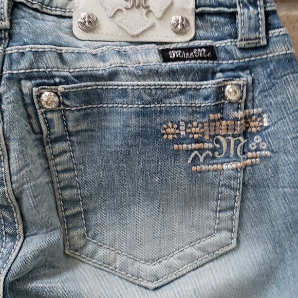 Jeans - Miss Me Skinny Signature Embroidered Cuffed - Size 27 - Picture 5 of 6